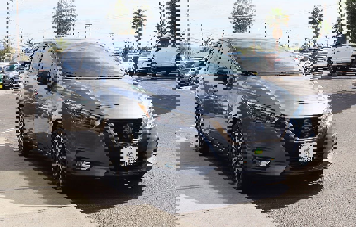 Used 2020 Nissan Versa SR w/ Electronics Package image 14