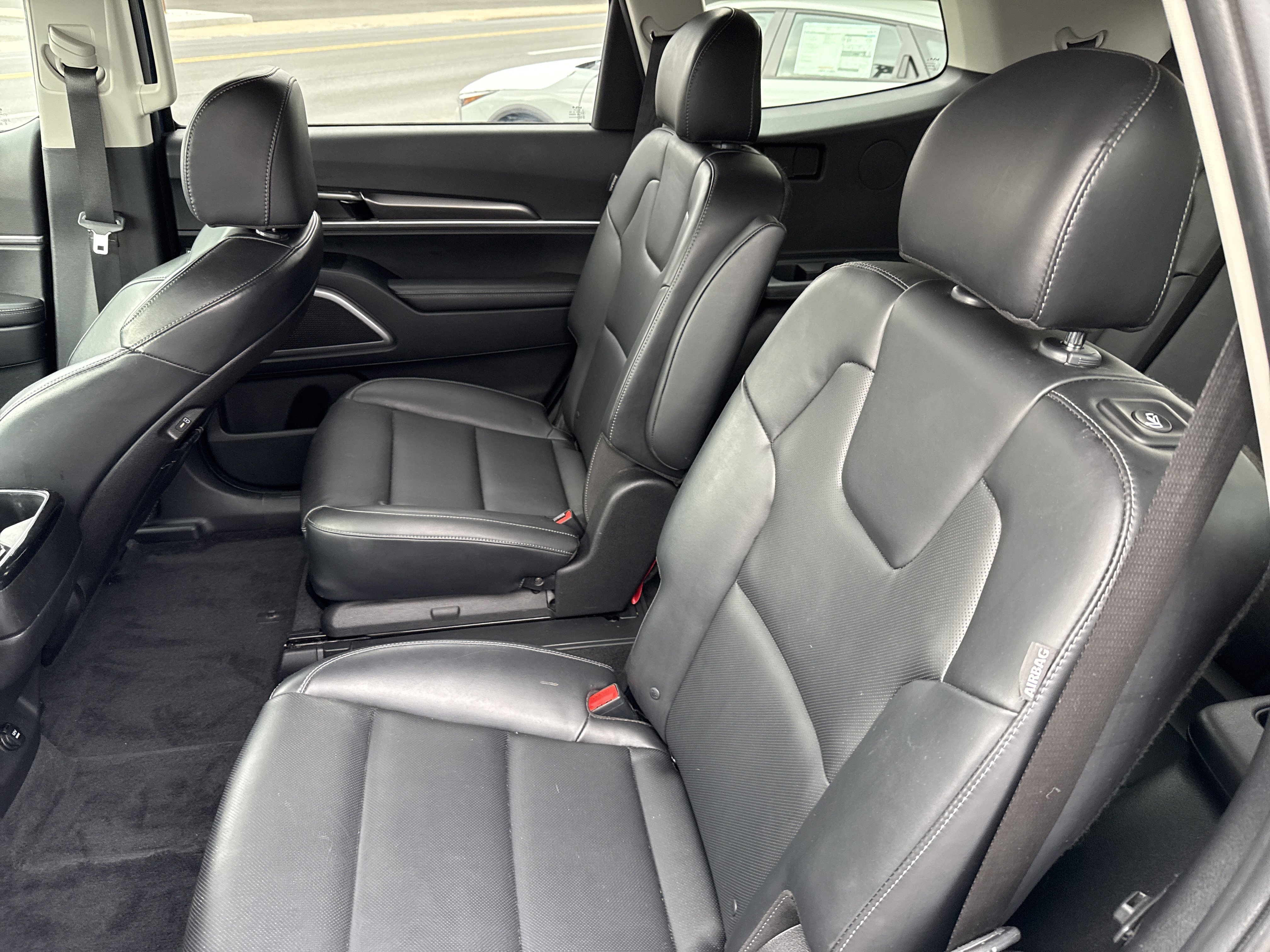Used 2024 Kia Telluride S w/ S Sunroof Package image 13