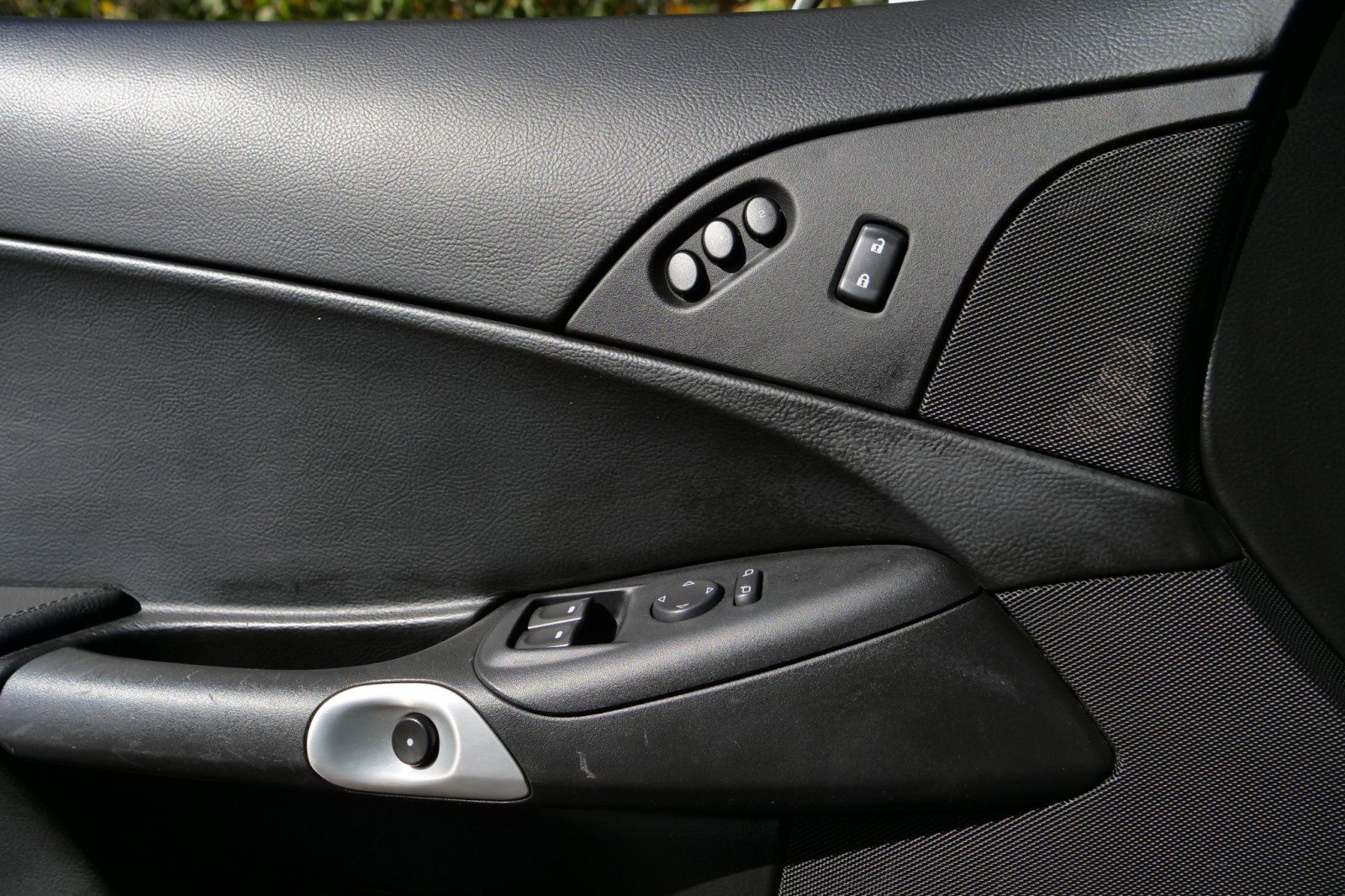 Used 2012 Chevrolet Corvette Grand Sport w/ 3LT Preferred Equipment Group image 19