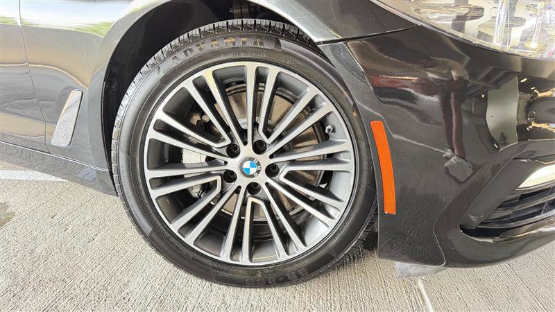 Used 2018 BMW 540i xDrive AWD/4WD image 13