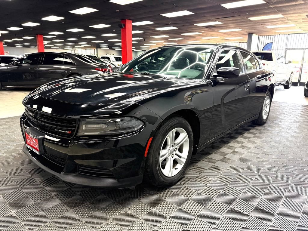 Used 2020 Dodge Charger SXT w/ Leather Interior Group RWD image 7