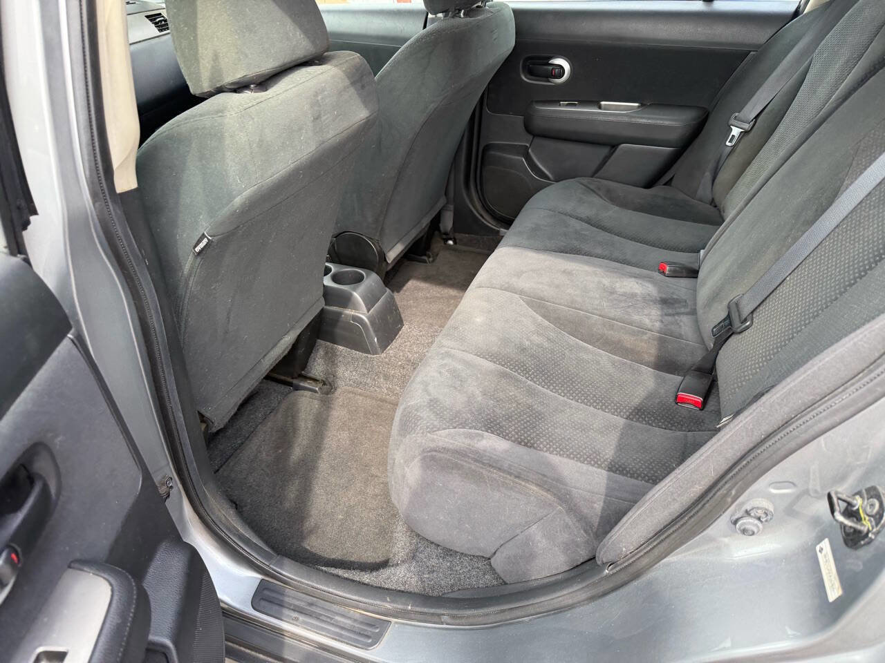 Used 2012 Nissan Versa 1.8 S w/ Special Edition Pkg image 27