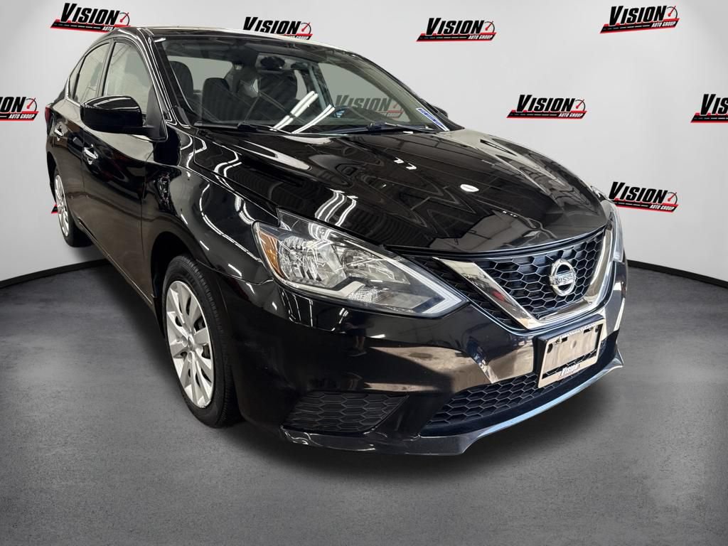 Used 2017 Nissan Sentra SV w/ Driver's Assist Package FWD image 3
