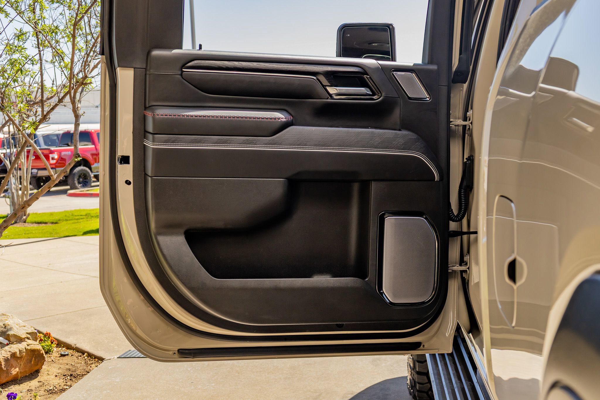 Used 2026 GMC Sierra 2500 AT4X image 37