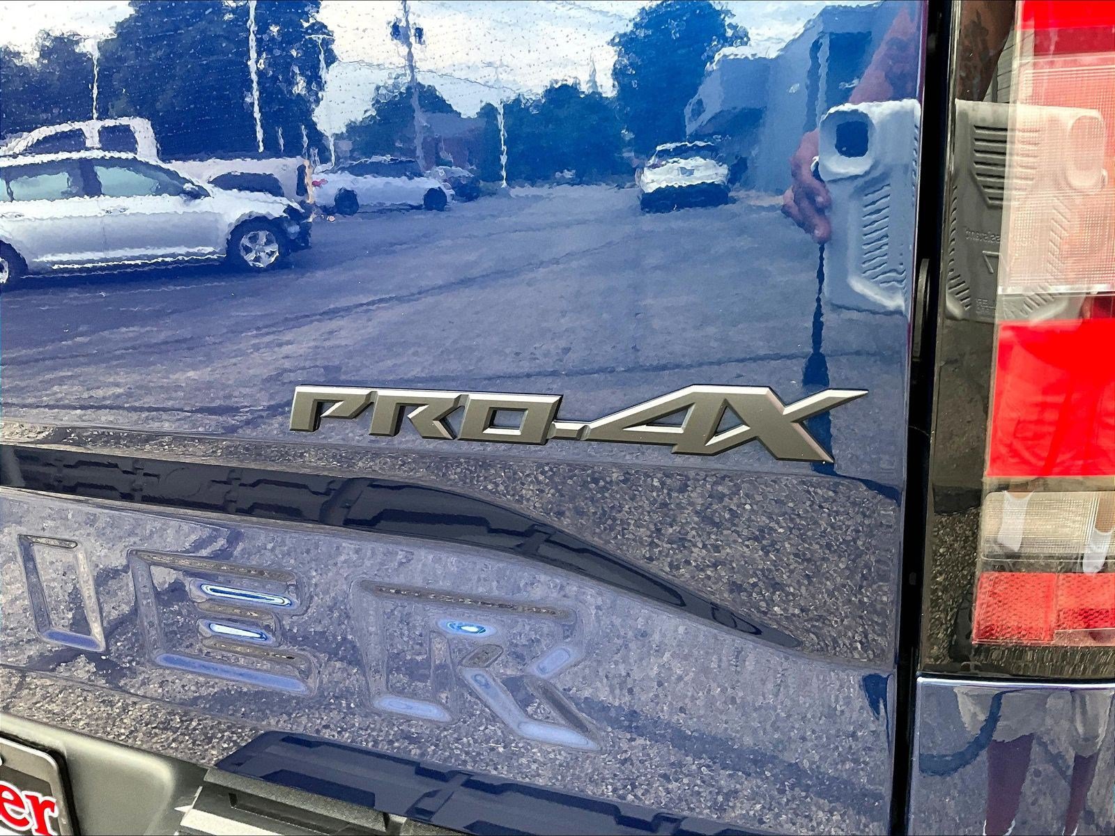 Certified 2023 Nissan Frontier PRO-4X w/ Pro-4X Premium Package AWD/4WD image 25