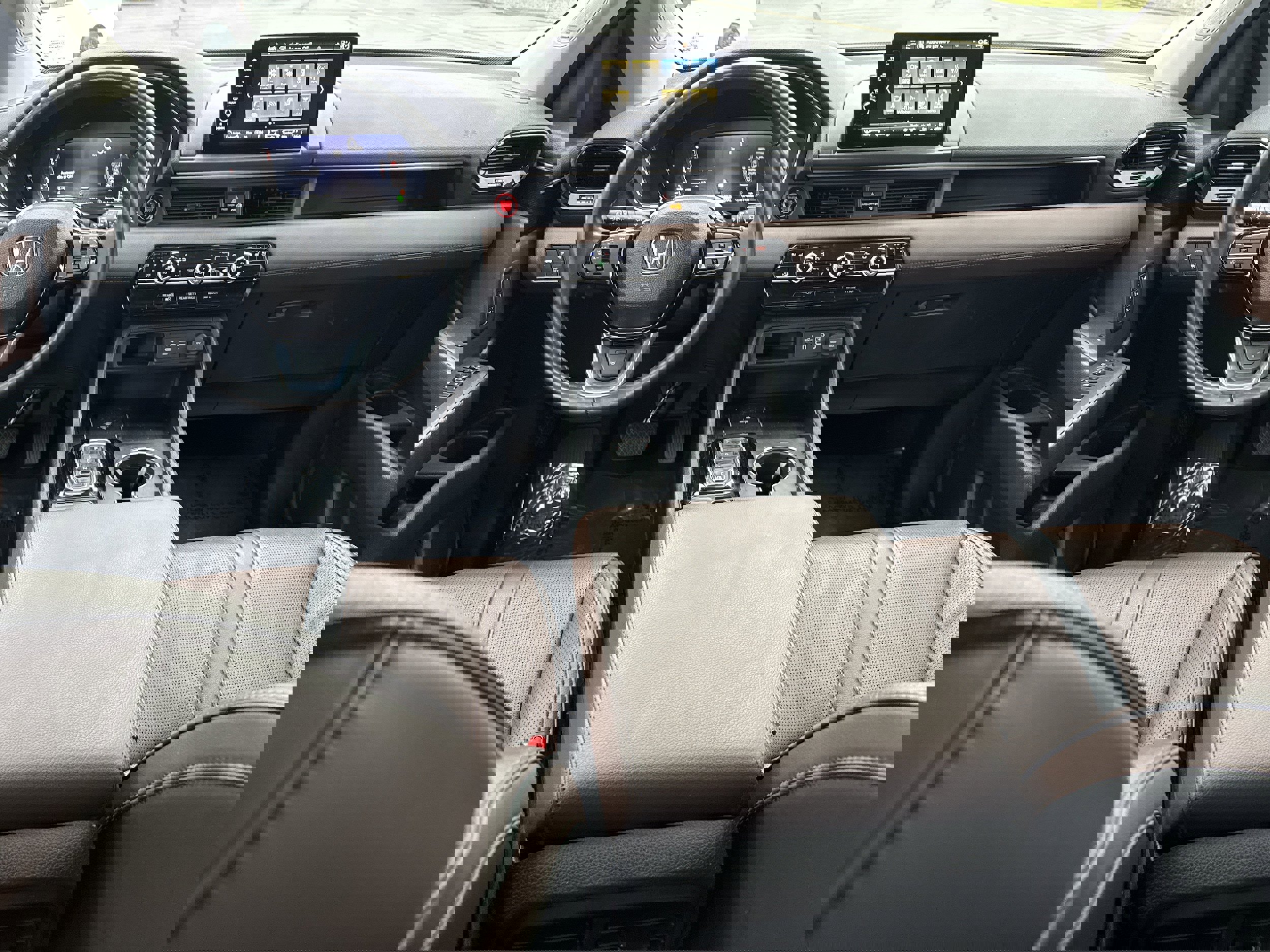 Used 2023 Honda Pilot Elite image 19