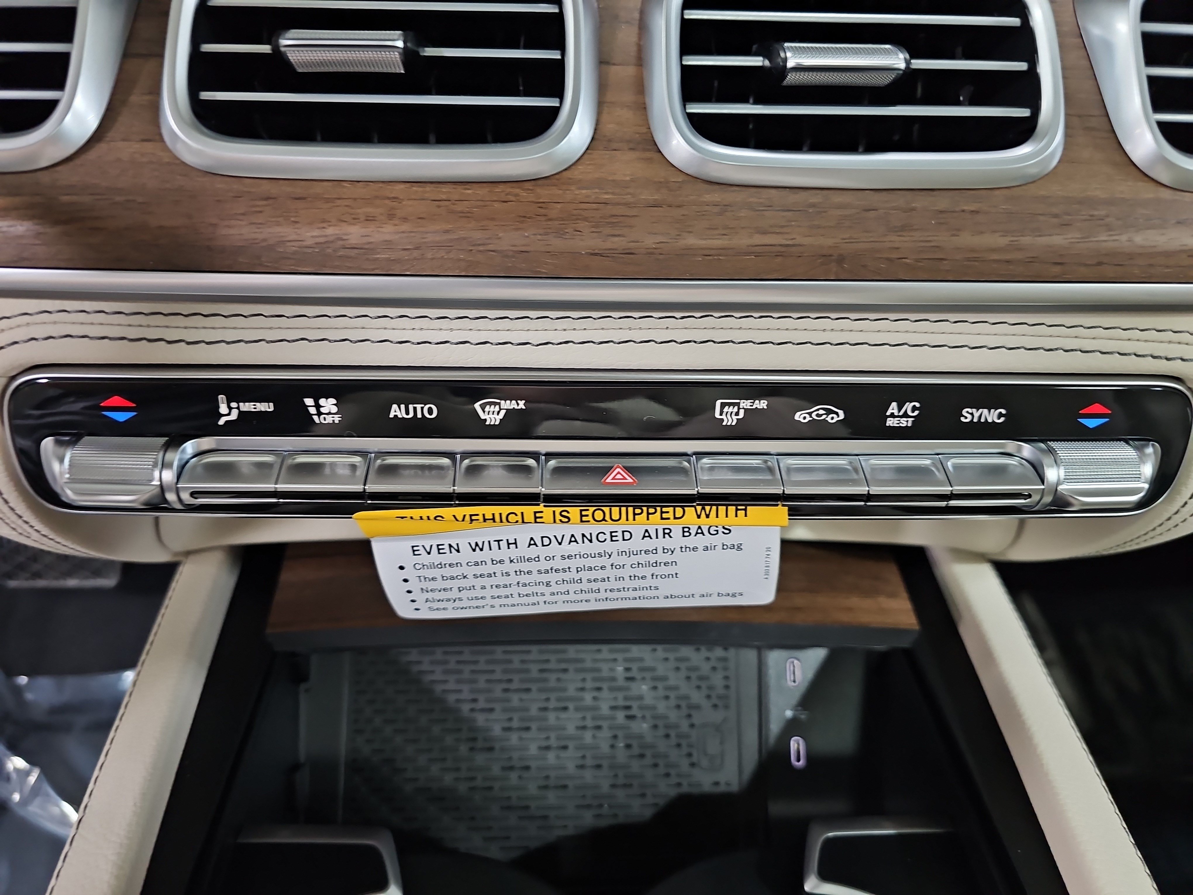 New 2026 Mercedes-Benz GLS 450 4MATIC image 23