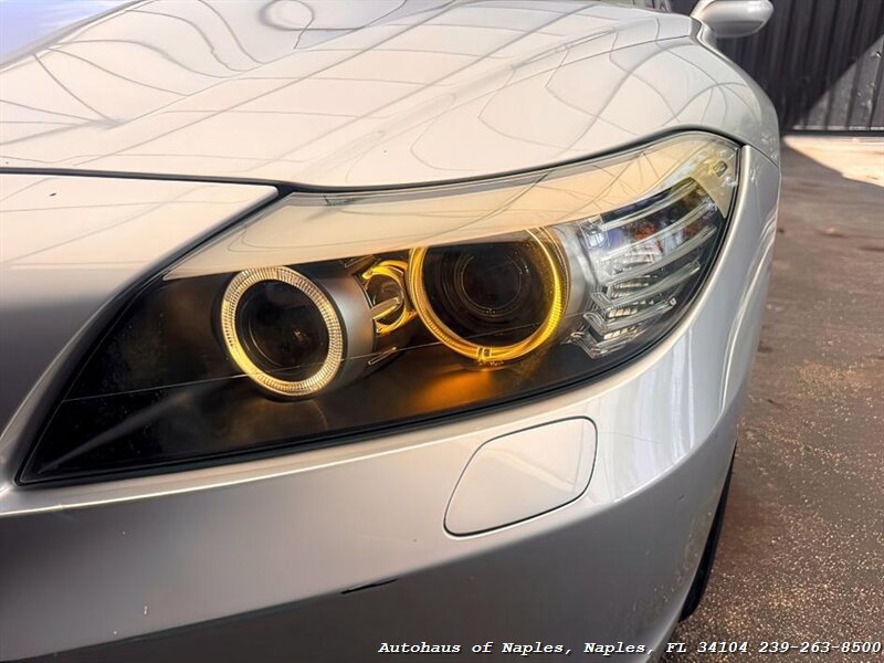Used 2011 BMW Z4 sDrive30i w/ Premium Pkg image 18
