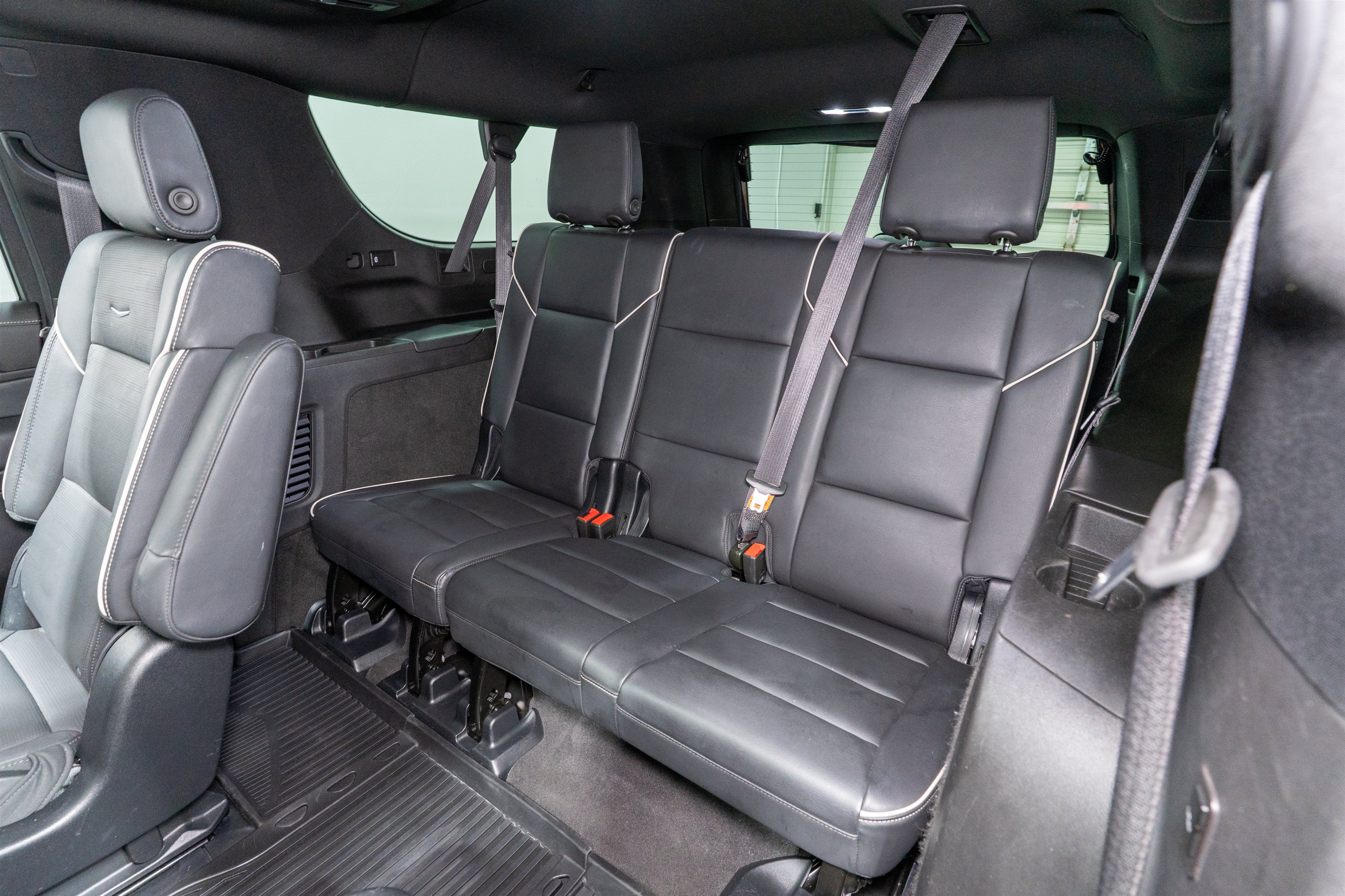 Used 2023 Cadillac Escalade ESV Sport w/ Touring Package AWD/4WD image 39