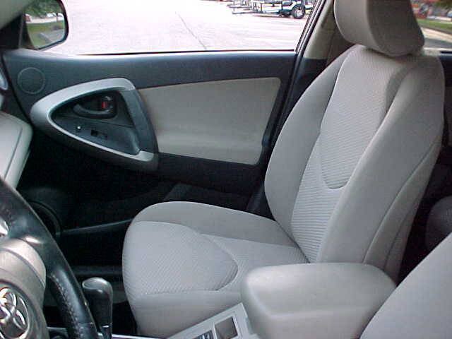 Used 2006 Toyota RAV4 Limited AWD/4WD image 40