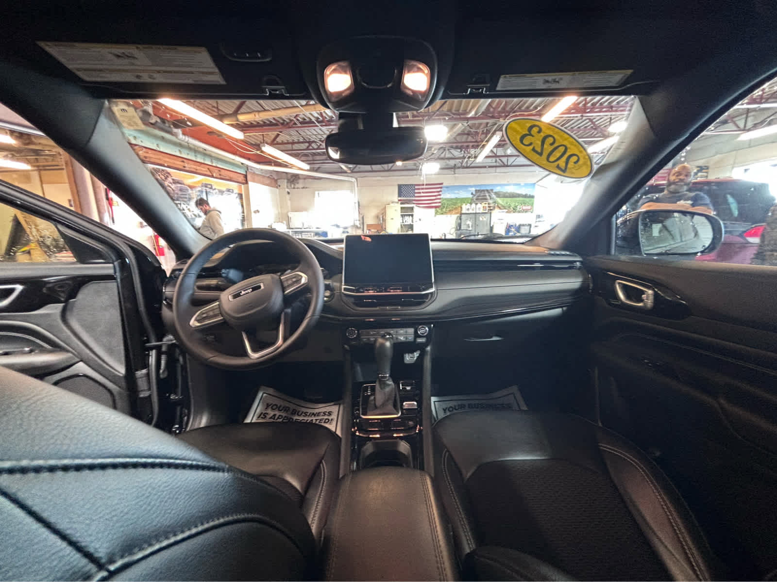 Used 2023 Jeep Compass Altitude w/ Convenience Group image 12