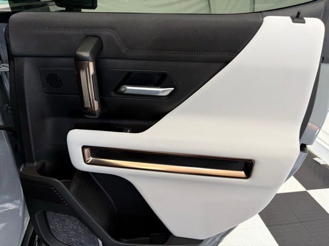 Used 2024 GMC Hummer EV 2X w/ LPO, Illumination Package image 28