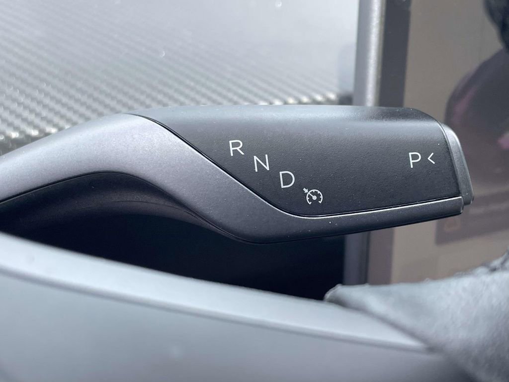 Used 2023 Tesla Model Y Long Range image 21