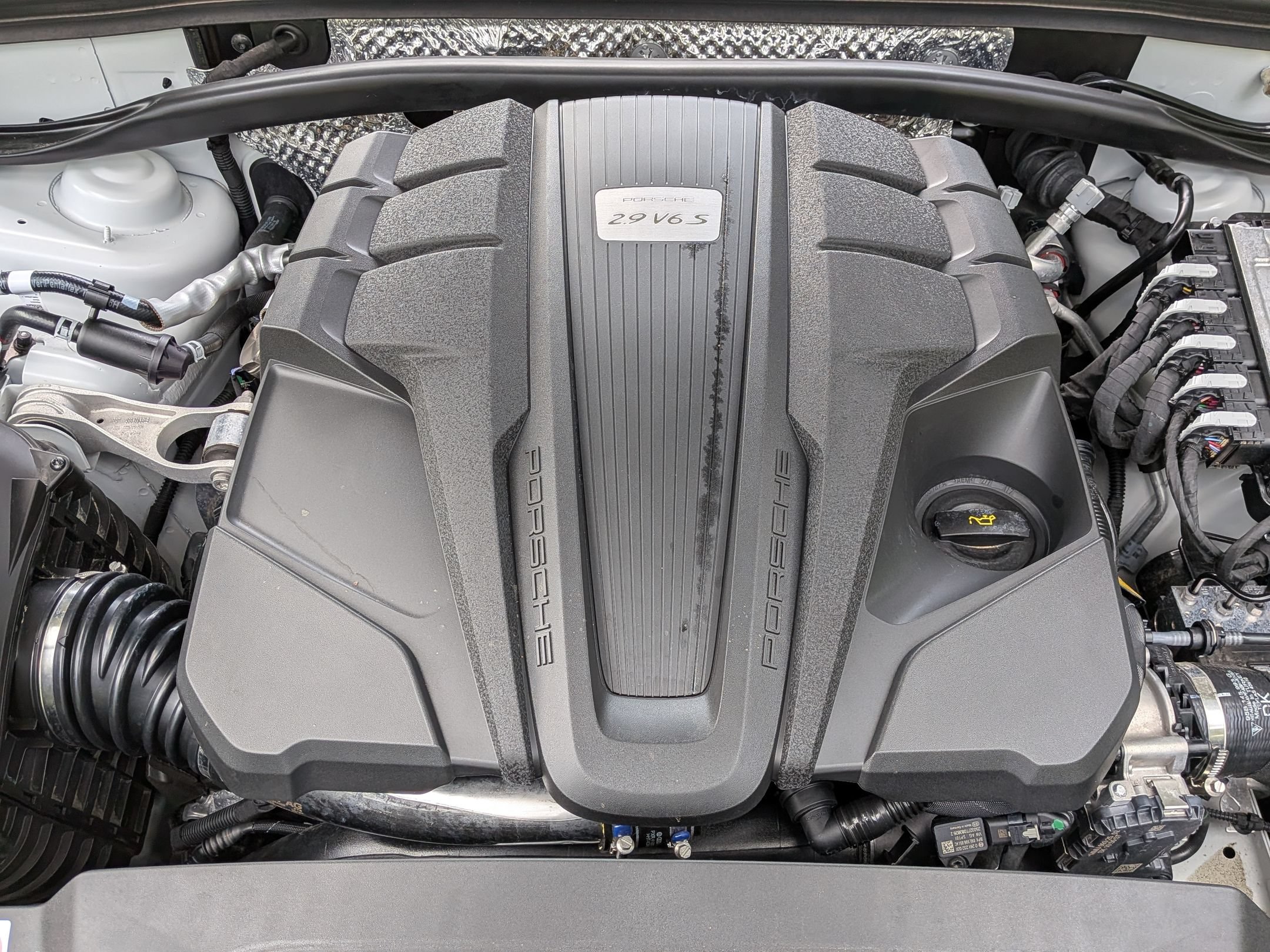 Certified 2025 Porsche Macan S AWD/4WD image 35