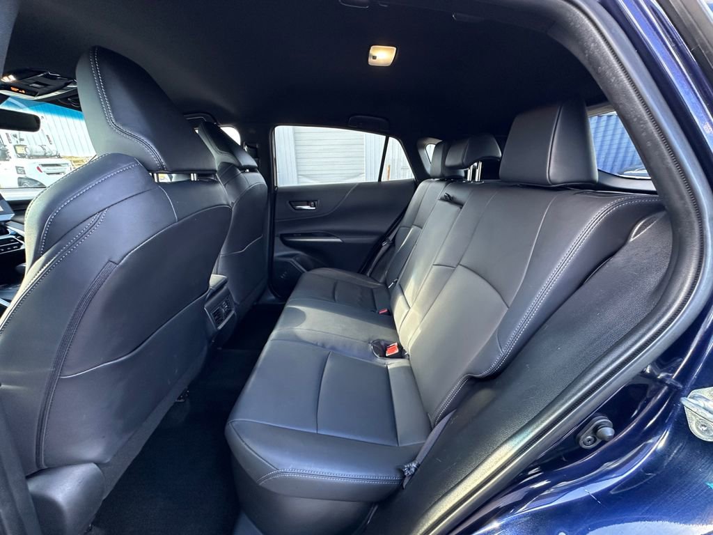 Used 2023 Toyota Venza XLE image 24