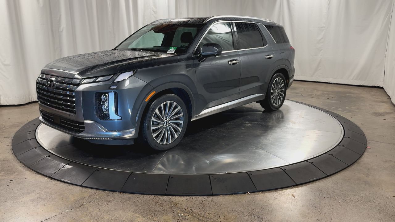 Used 2024 Hyundai Palisade Calligraphy image 6