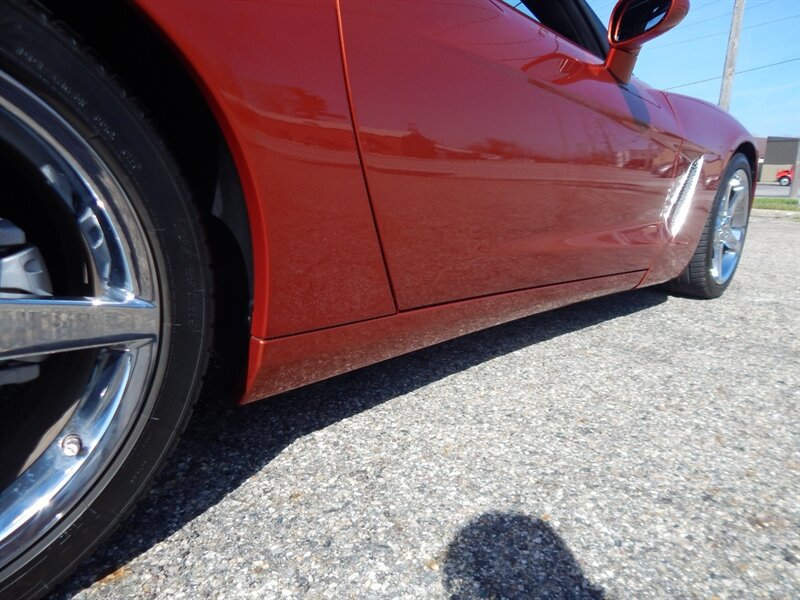 Used 2005 Chevrolet Corvette Convertible w/ Preferred Equipment Group RWD image 15