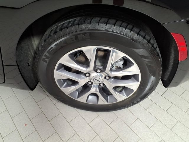 Used 2024 Chrysler Pacifica Pinnacle FWD image 8
