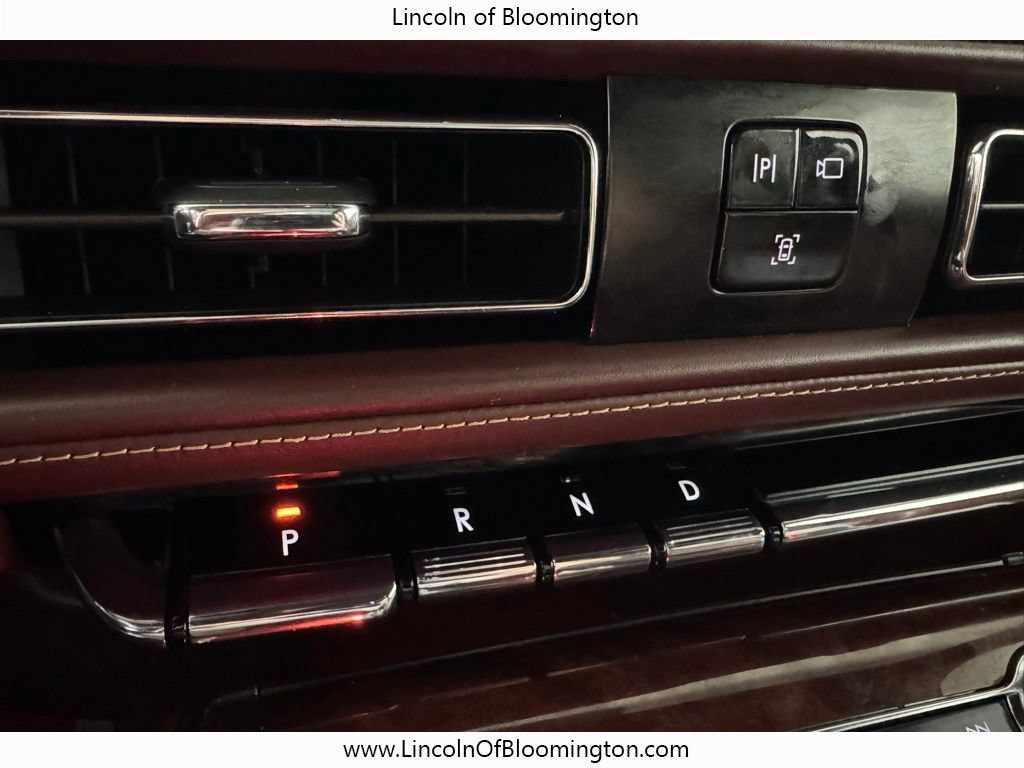 Certified 2023 Lincoln Aviator Black Label w/ Dynamic Handling Package AWD/4WD image 36