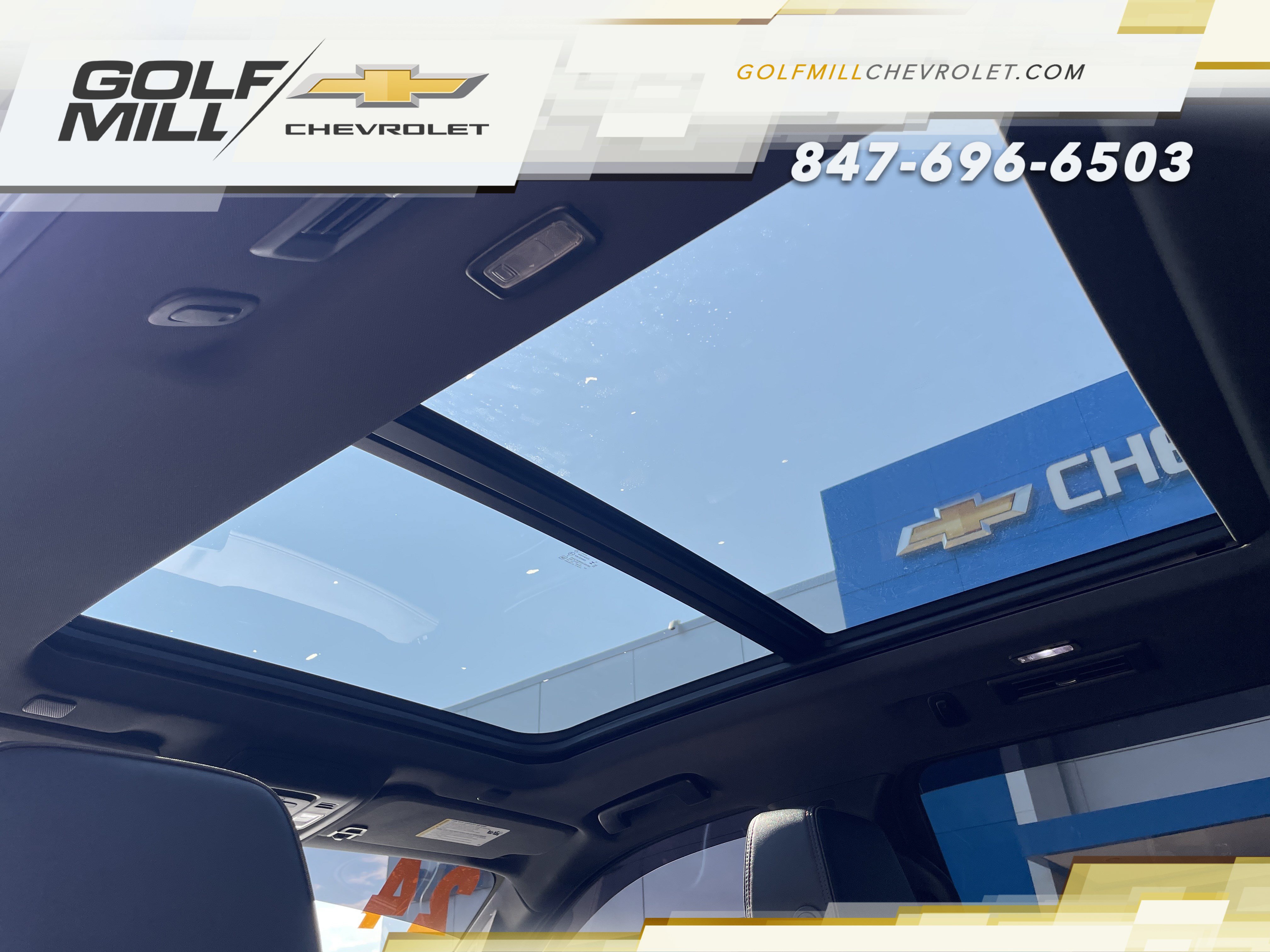 Used 2024 Chevrolet Suburban RST w/ Luxury Package AWD/4WD image 27