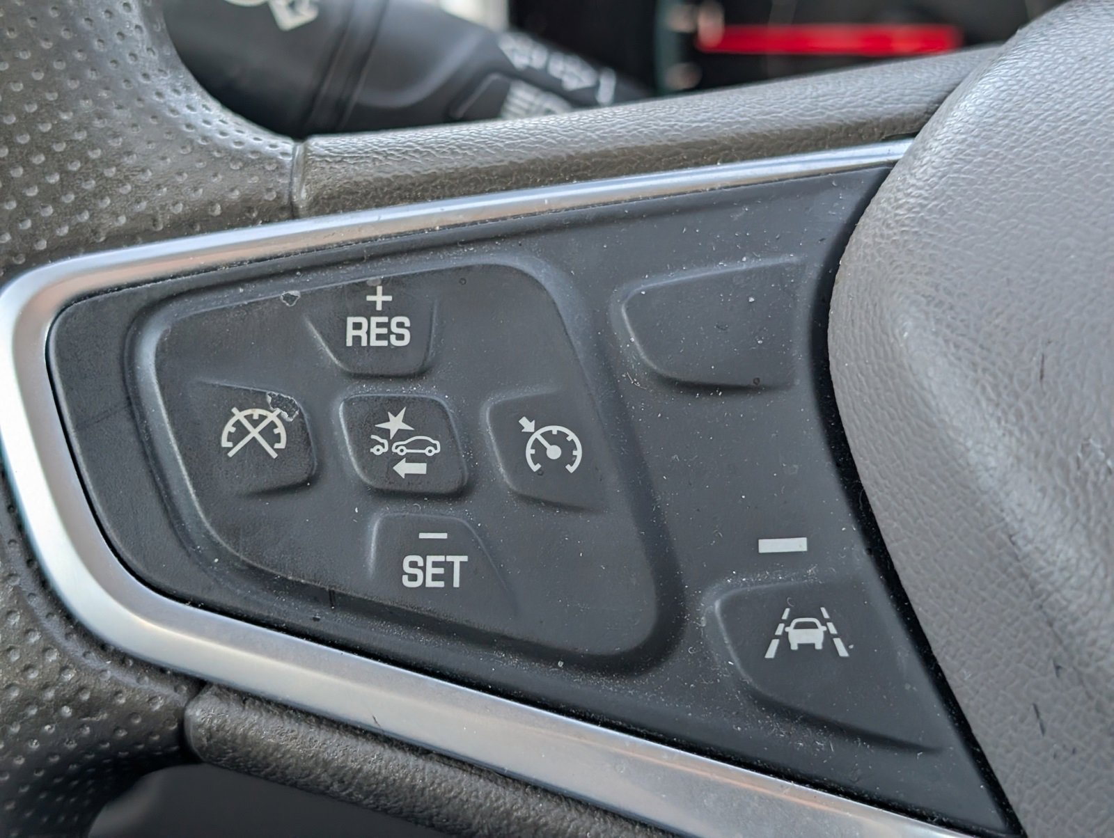 Used 2023 Chevrolet Malibu LT image 14