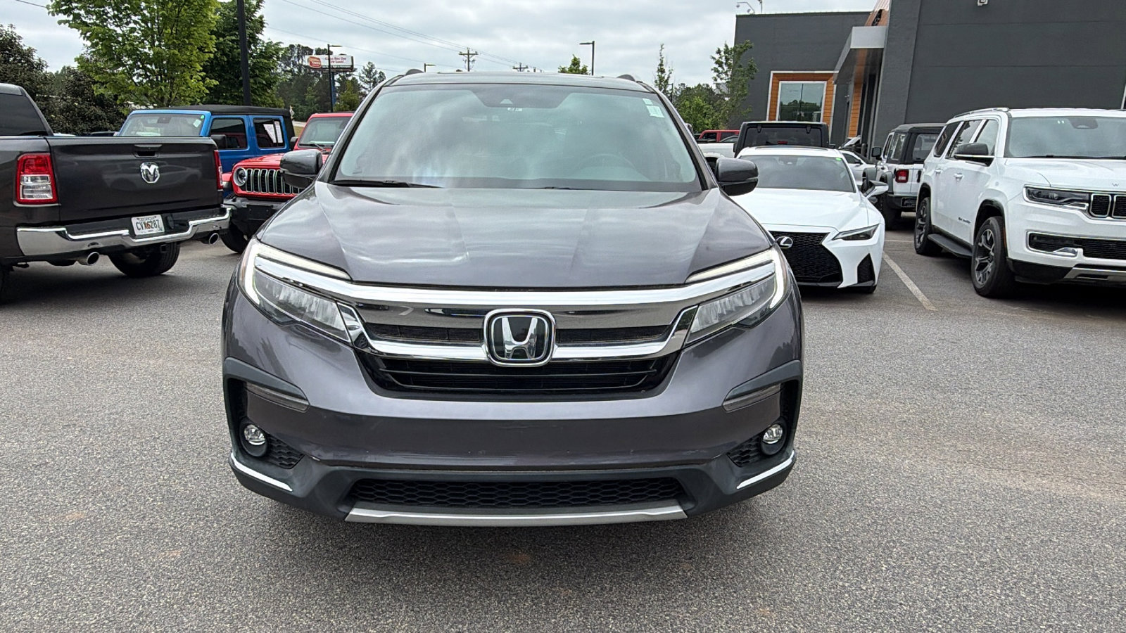 Used 2021 Honda Pilot Touring image 3