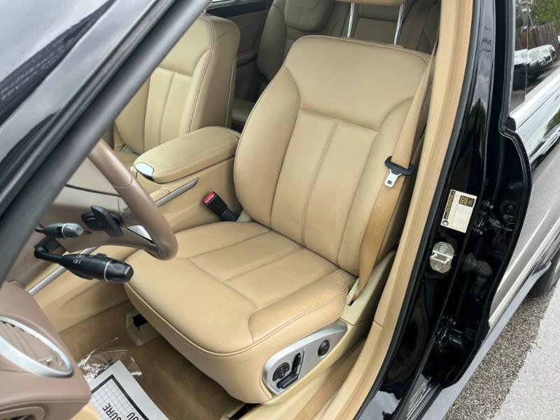 Used 2011 Mercedes-Benz GL 450 4MATIC image 11