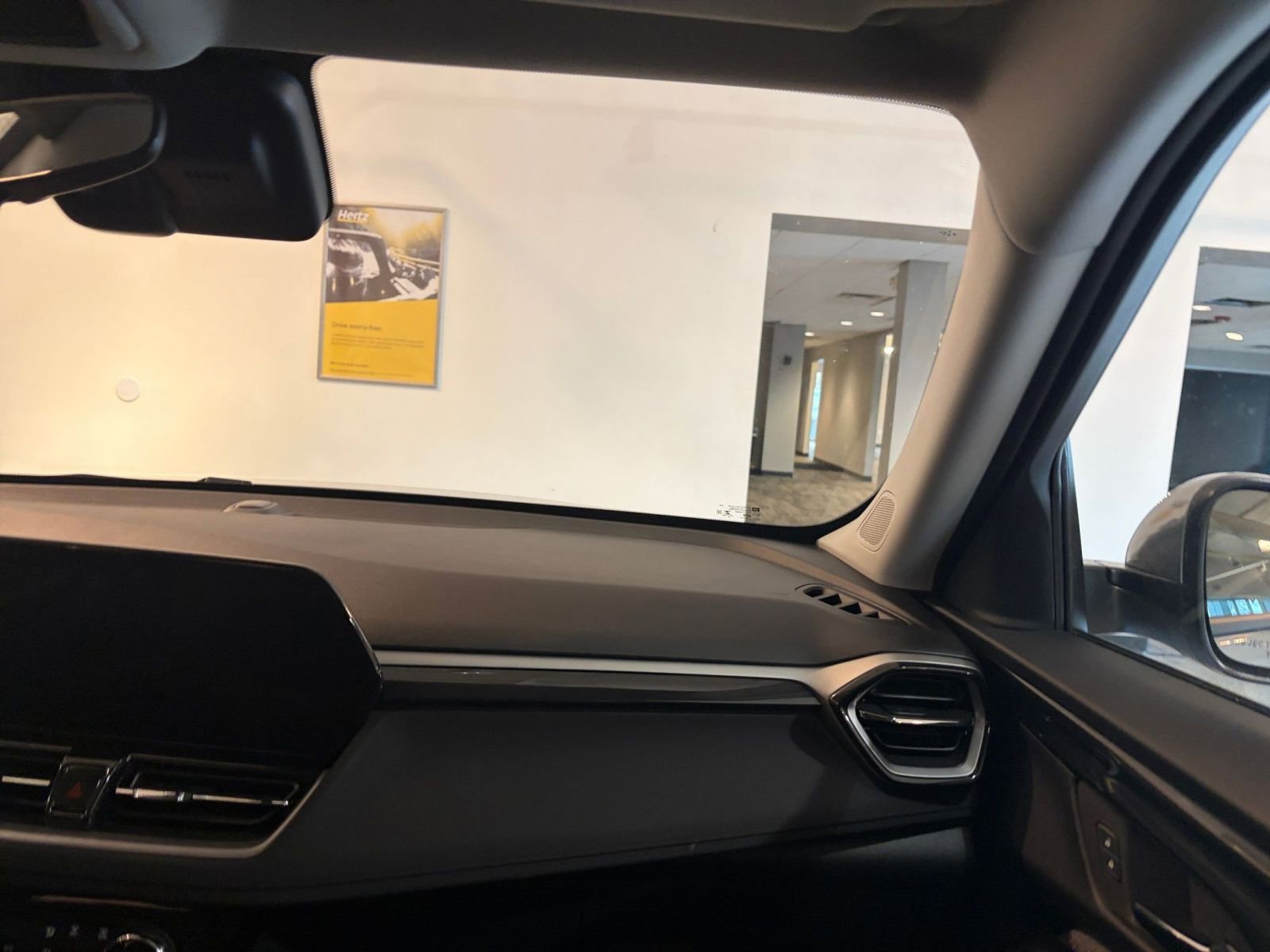 Used 2025 Chevrolet TrailBlazer LT image 33