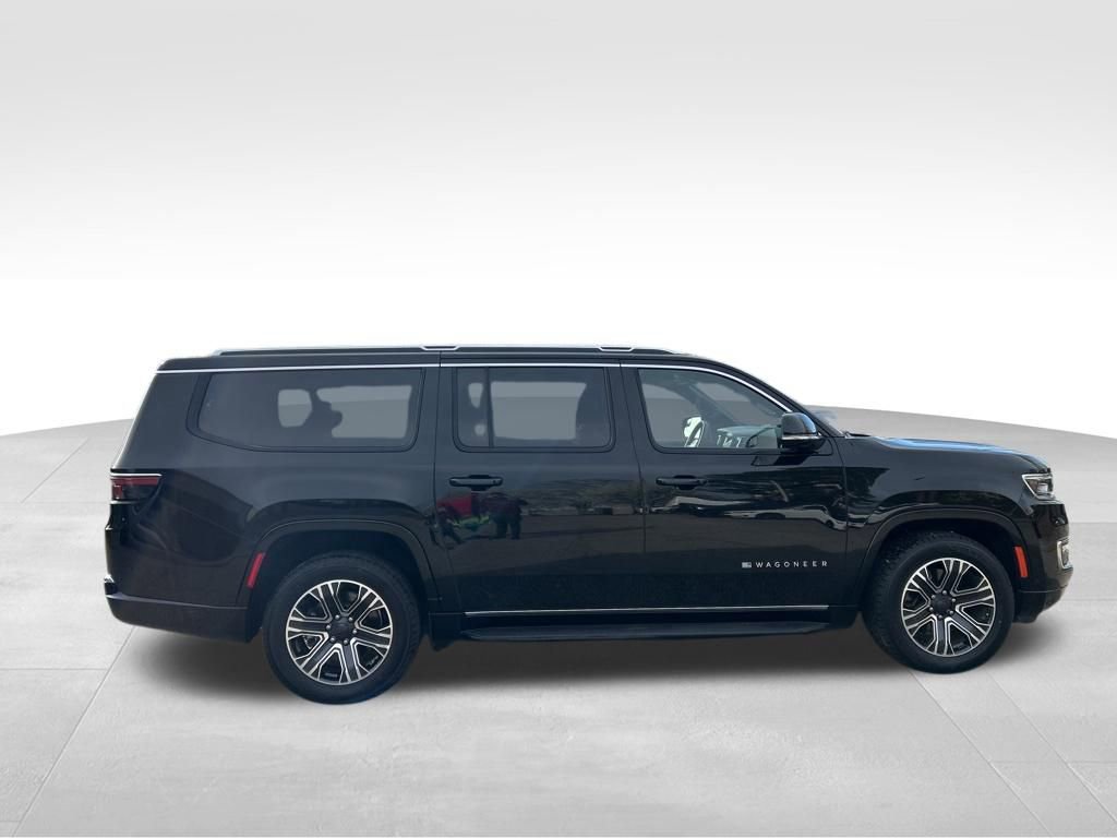 Used 2024 Jeep Wagoneer L Series II w/ Flexible Seating Group image 7