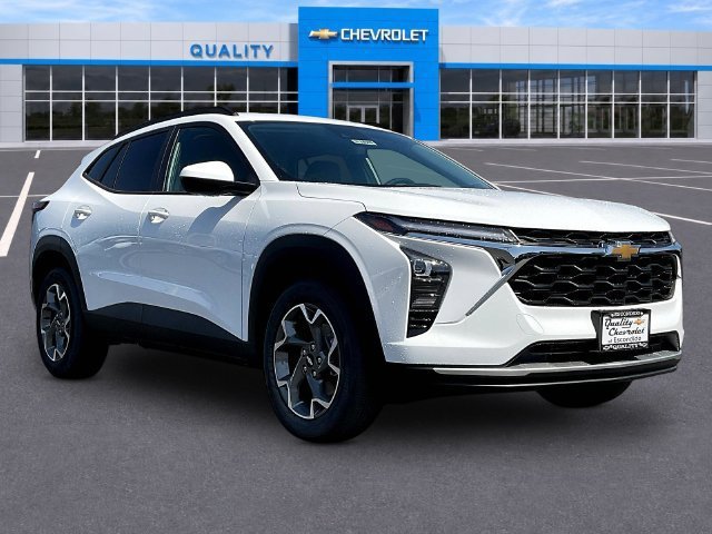 New 2026 Chevrolet Trax LT w/ Driver Confidence Package FWD image 1