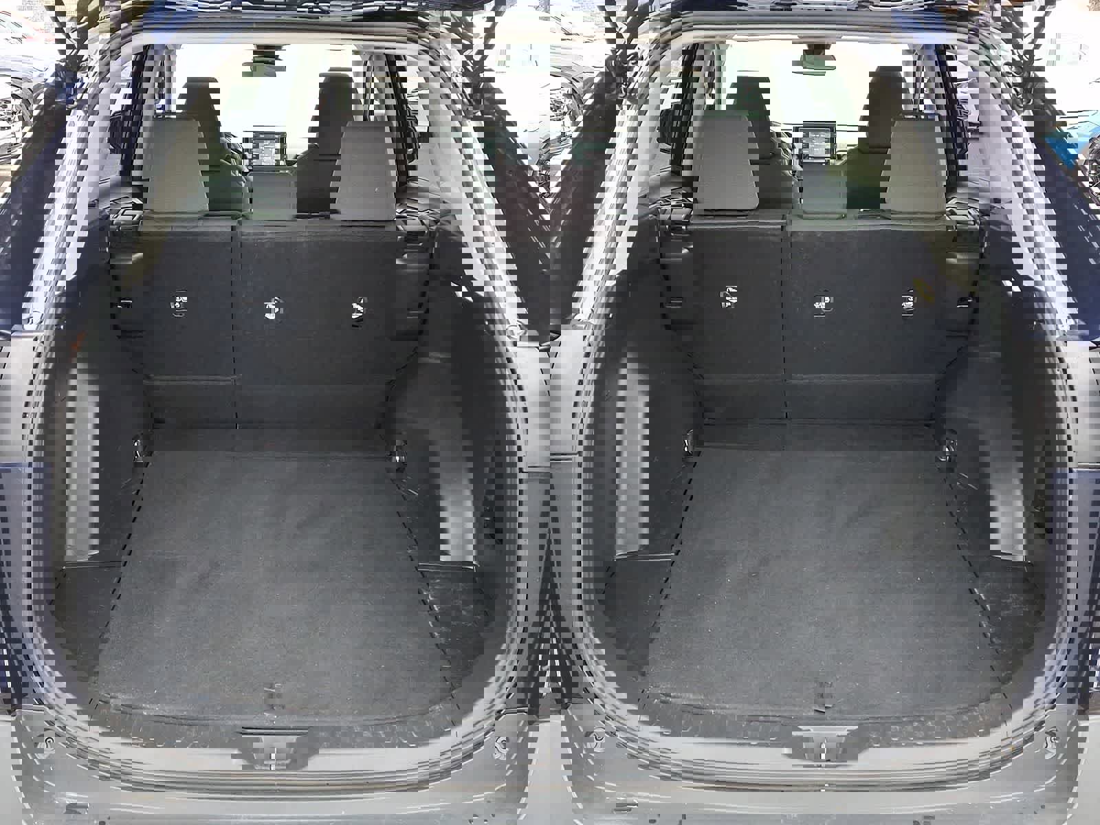 Certified 2022 Toyota RAV4 XLE image 30