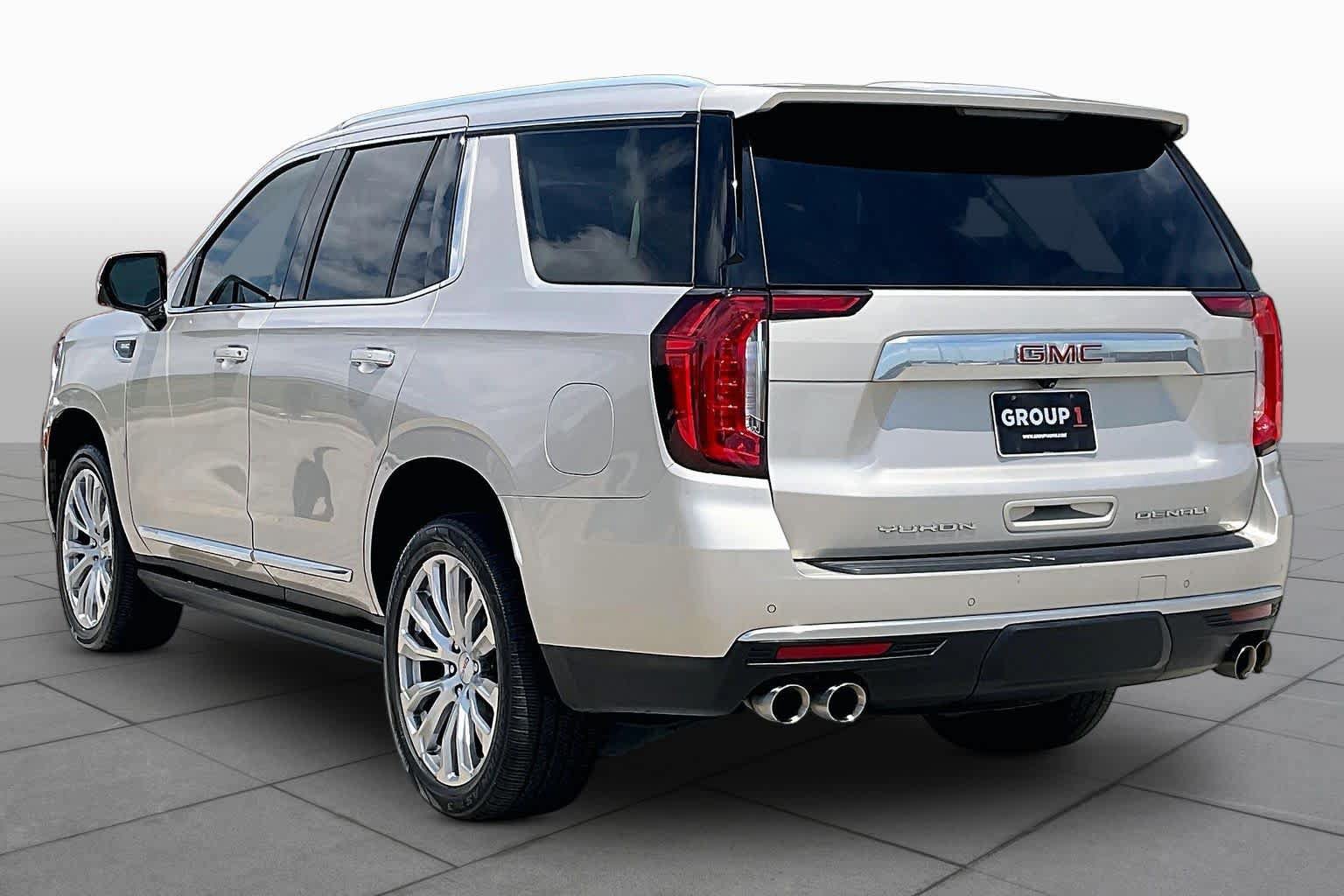 Used 2023 GMC Yukon Denali AWD/4WD image 12