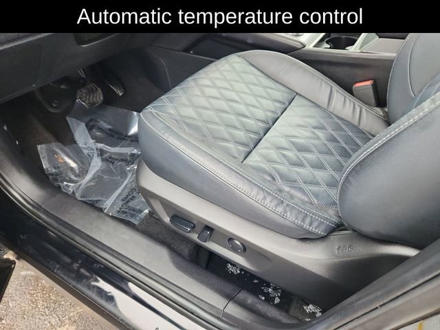 Used 2023 Mitsubishi Outlander SEL image 22