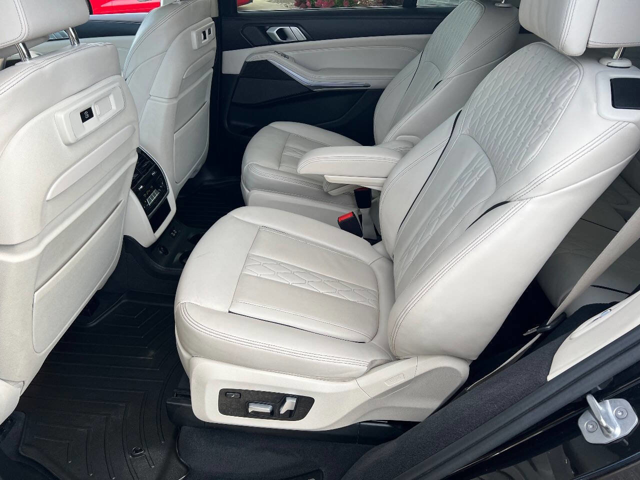 Used 2019 BMW X7 xDrive40i w/ Premium Package image 18