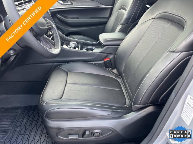 Used 2025 Jeep Grand Cherokee Limited w/ Luxury Tech Group II AWD/4WD image 26