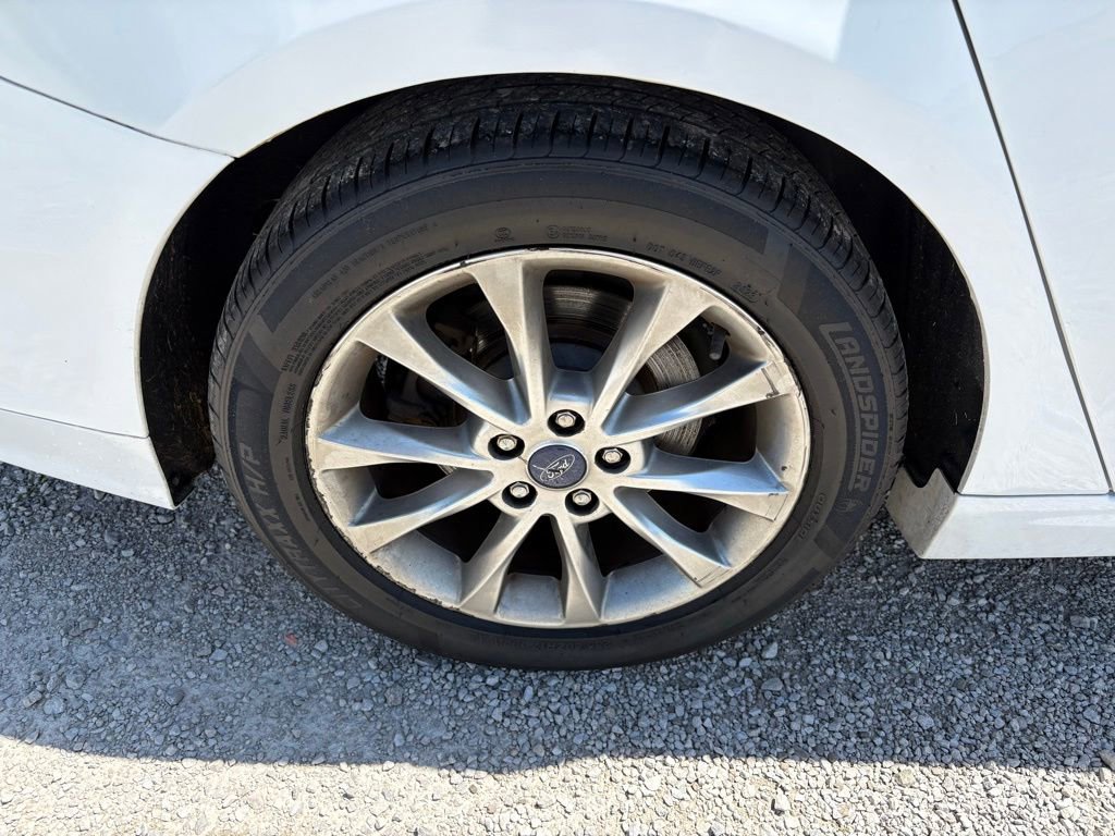 Used 2017 Ford Fusion SE w/ Fusion SE Technology Package FWD image 20