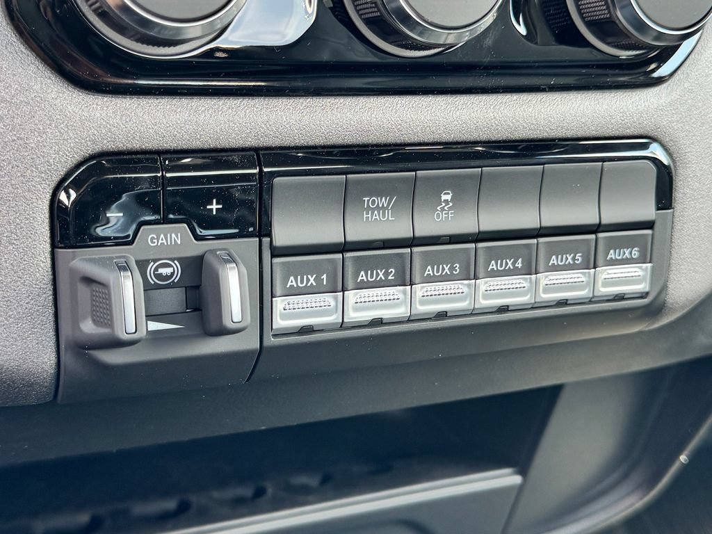 New 2026 RAM 3500 Tradesman AWD/4WD image 22