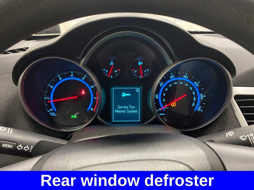 Used 2016 Chevrolet Cruze LT w/ Technology Package image 10