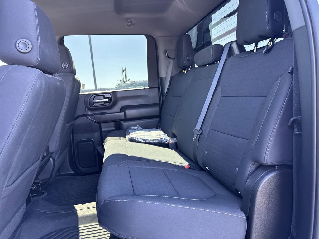 Used 2022 Chevrolet Silverado 2500 LT w/ Convenience Package image 21