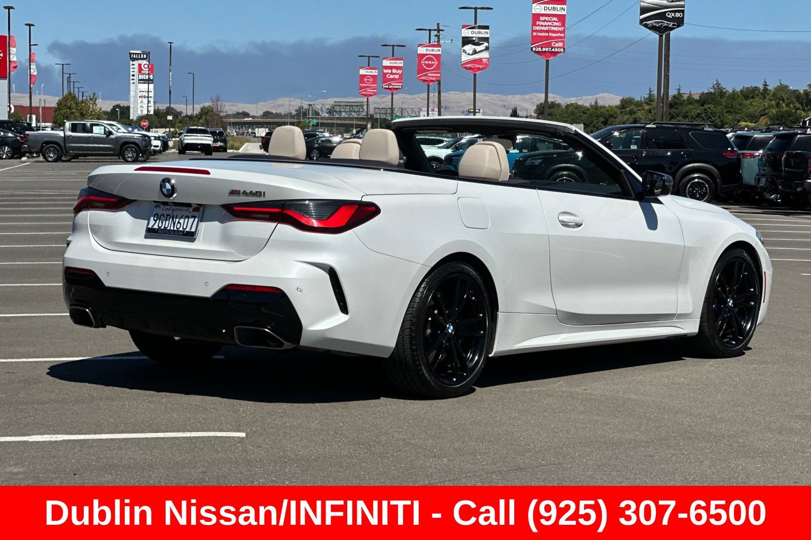 Used 2023 BMW M440i Convertible w/ Premium Package RWD image 4