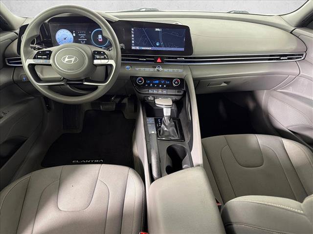 Used 2024 Hyundai Elantra SEL FWD image 23