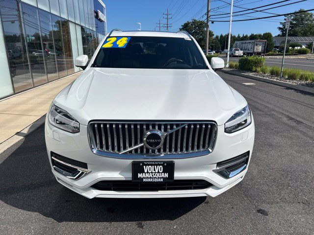 Certified 2024 Volvo XC90 B6 Plus AWD/4WD image 7