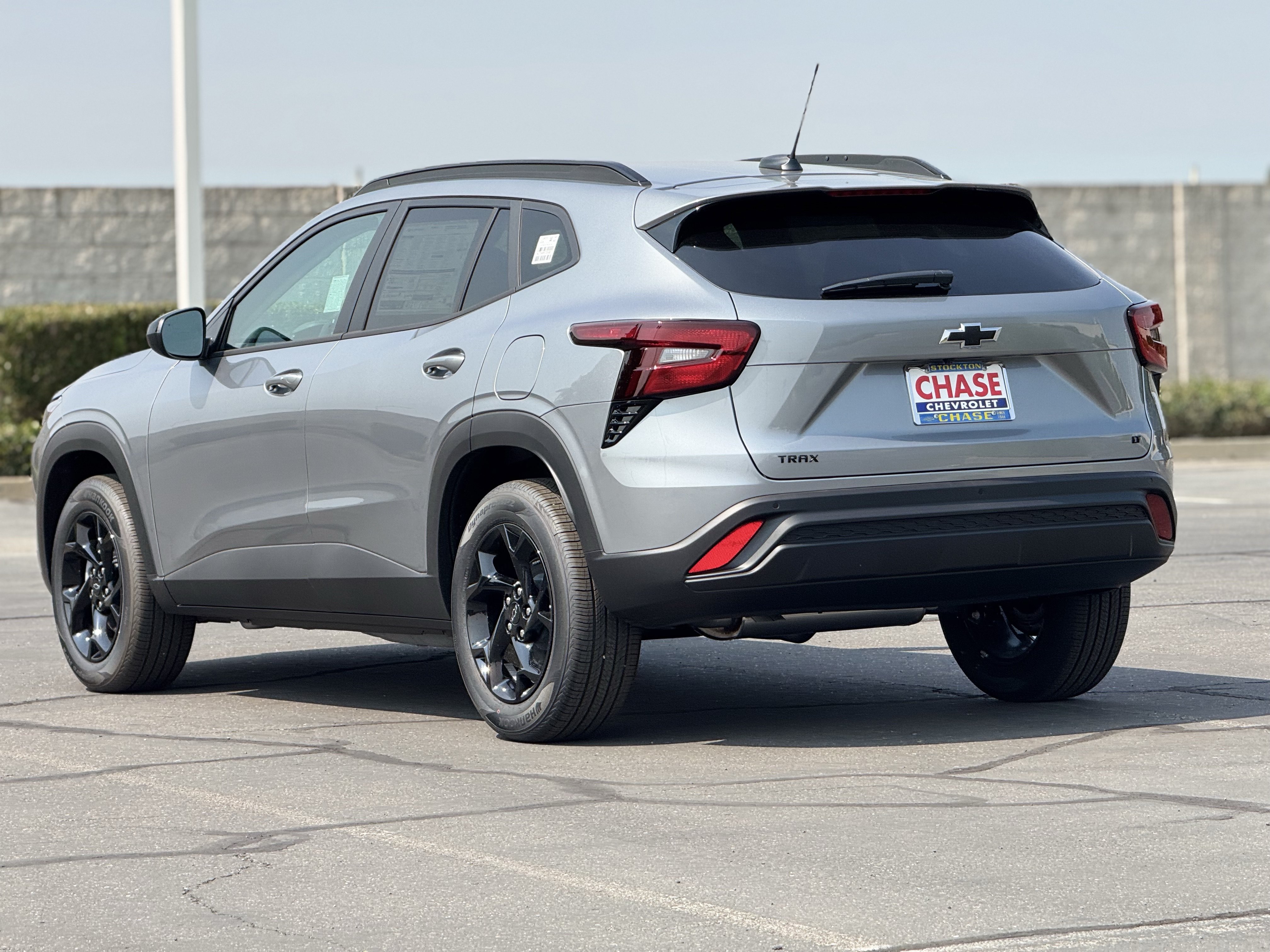 New 2026 Chevrolet Trax LT w/ Driver Confidence Package FWD image 5