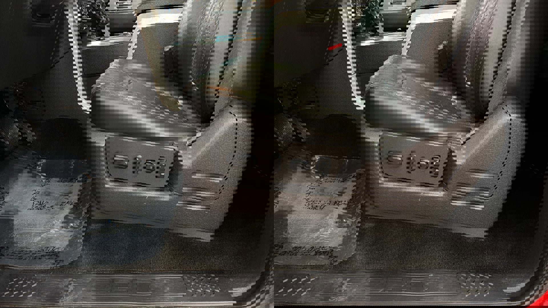 Used 2014 Ford F150 Raptor w/ Equipment Group 801A Luxury image 20