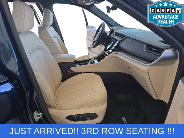 Used 2026 Jeep Grand Cherokee Limited AWD/4WD image 9