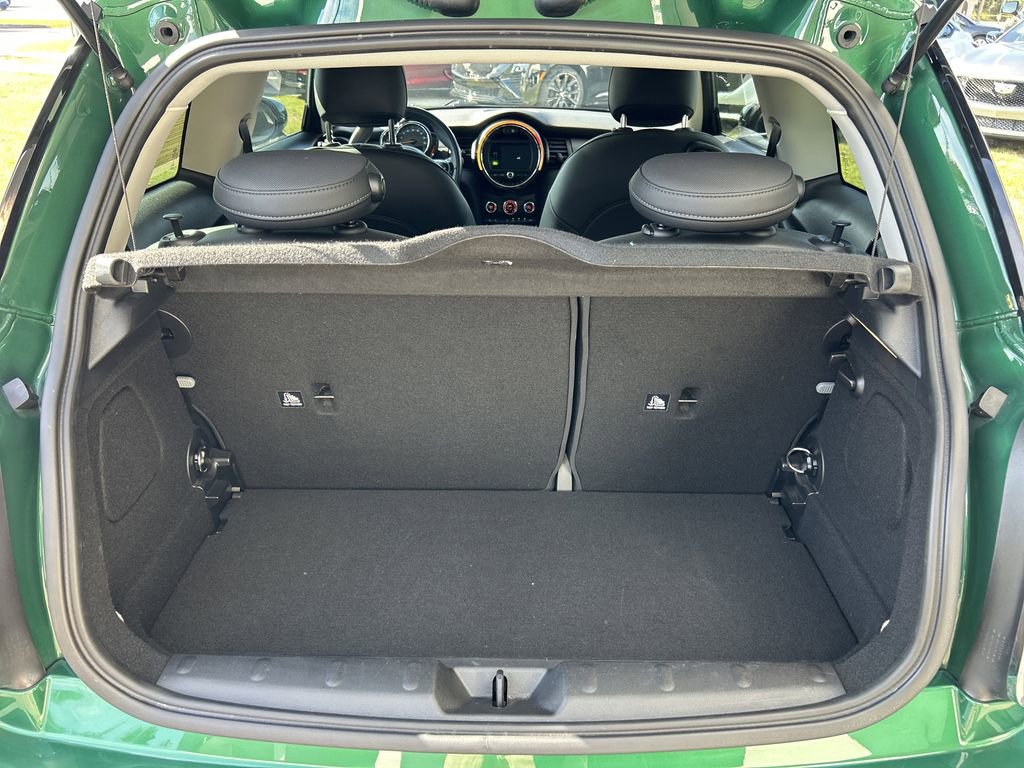 Used 2020 MINI Cooper 2-Door Hardtop image 11