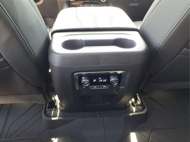New 2026 Chevrolet Tahoe High Country w/ Sun And Tow Package AWD/4WD image 16