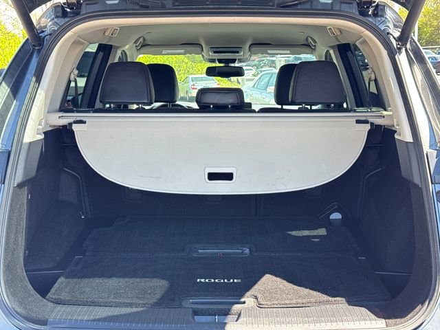 Used 2024 Nissan Rogue SL image 12