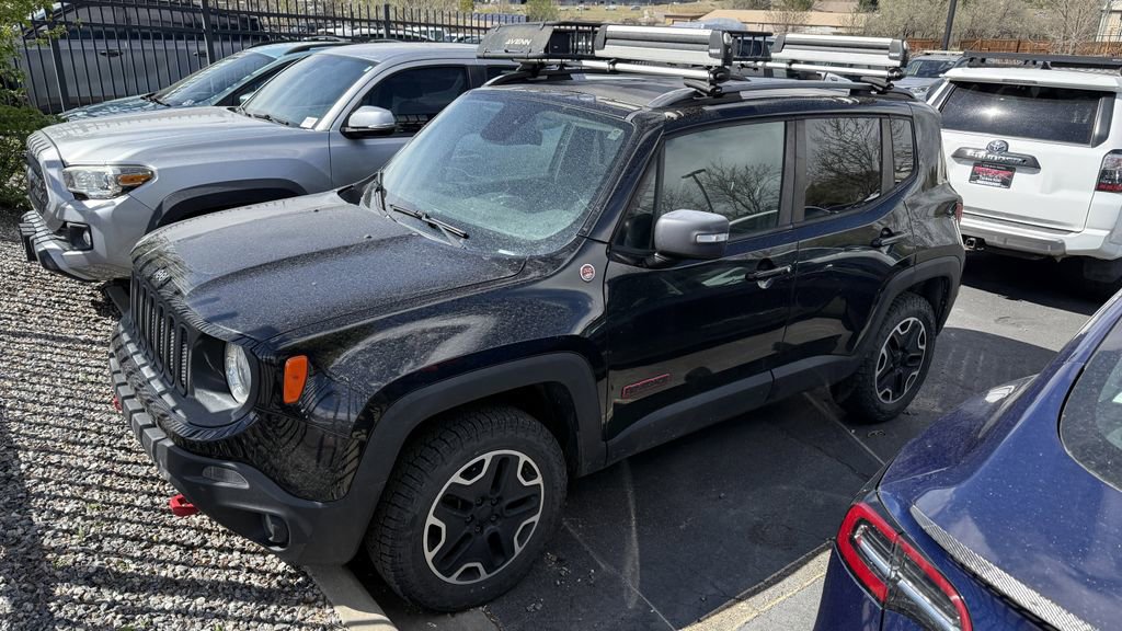 Used 2015 Jeep Renegade Trailhawk w/ Safety & Security Group I AWD/4WD image 2