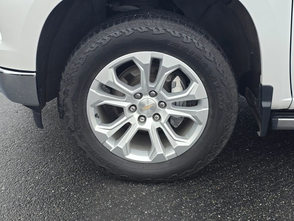 Certified 2023 Chevrolet Silverado 1500 LTZ w/ Technology Package image 9